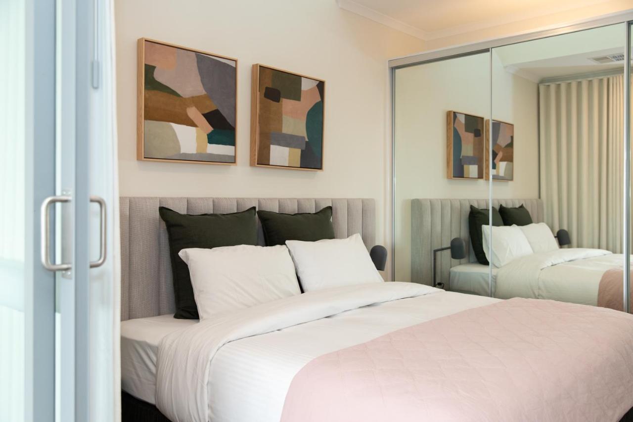 Hilton Executive Apartments أدليد المظهر الخارجي الصورة