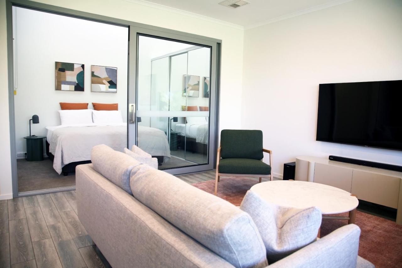 Hilton Executive Apartments أدليد المظهر الخارجي الصورة